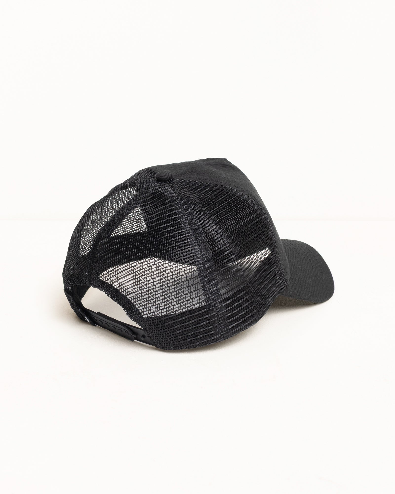 S CROWN TRUCKER