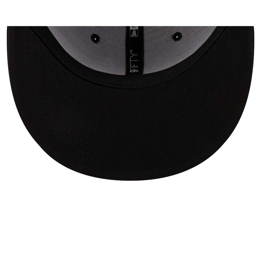 New Era Cap Laurel Wreath Black 9FIFTY Snapback Hat