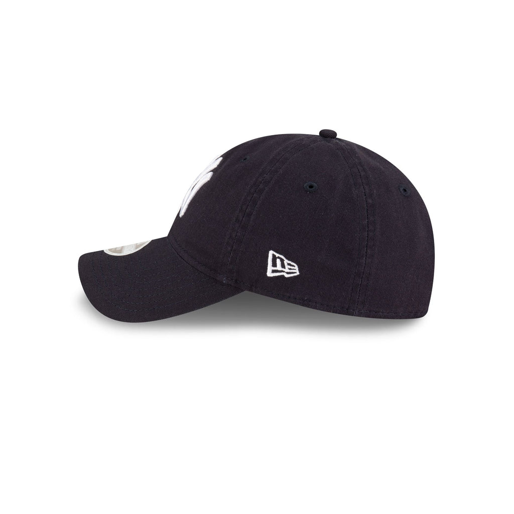 New York Yankees Women's Core Classic Navy 9TWENTY Adjustable Hat