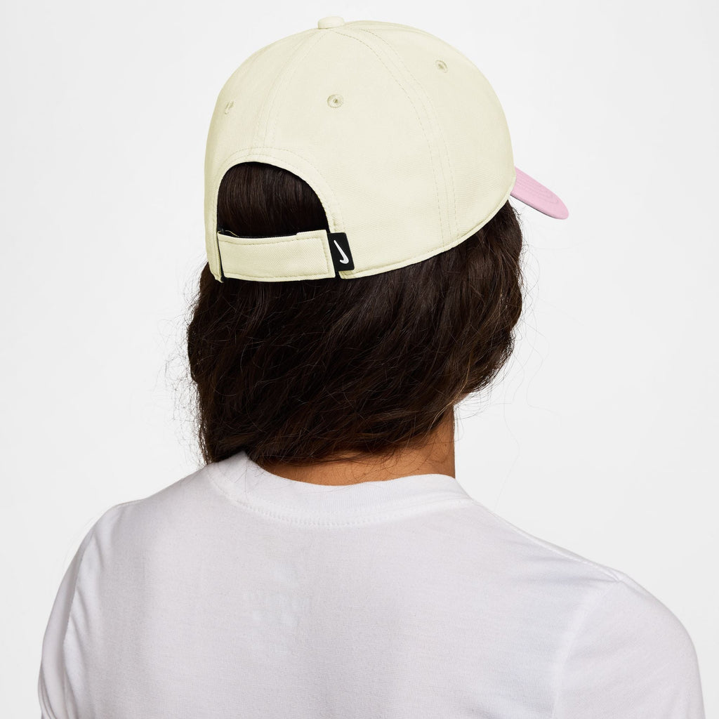 Nike Dri-FIT Club Structured Swoosh Cap in Sail/Pink Foam/Pink Foam