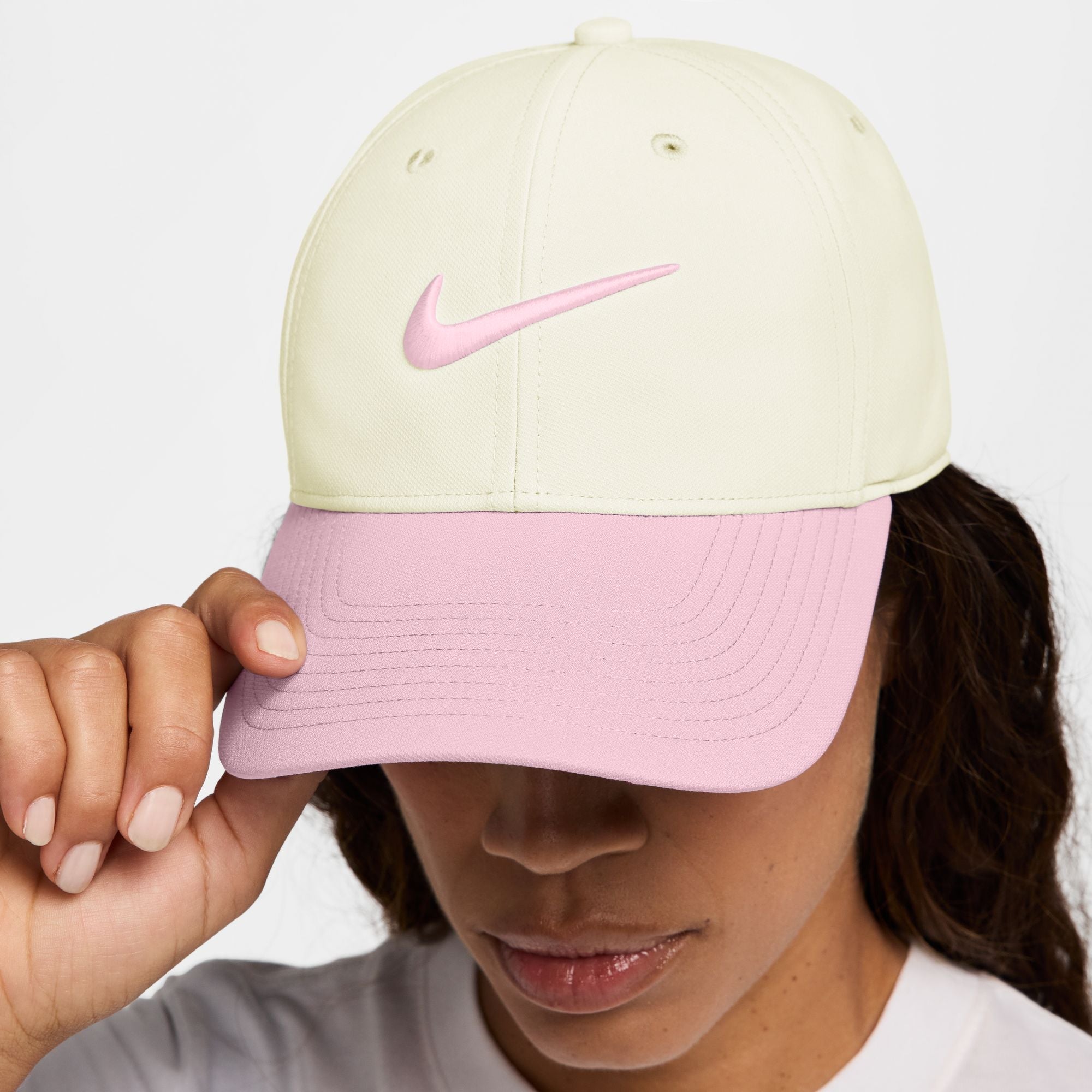 Nike Dri-FIT Club Structured Swoosh Cap in Sail/Pink Foam/Pink Foam