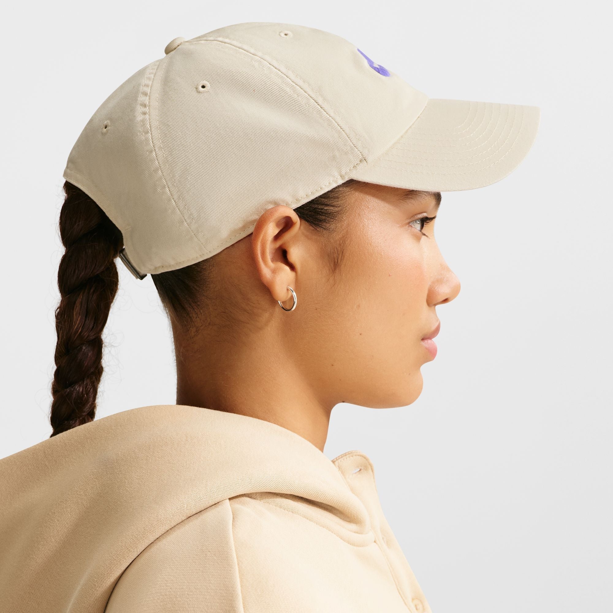 Nike Club Unstructured Futura Wash Cap in Lt Khaki/Sapphire